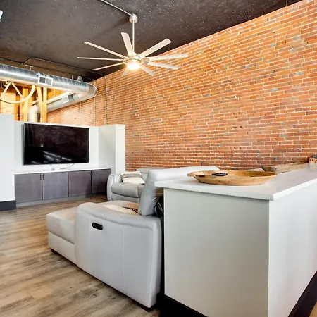 Downtown Quincy Condo With Washington Park Views!